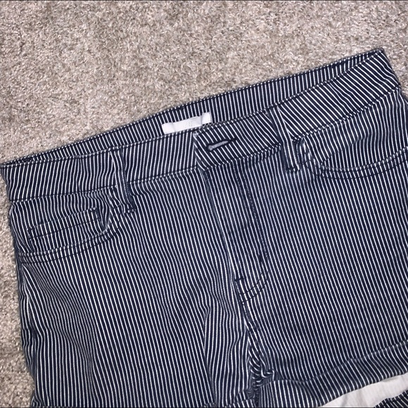 H&M Dark Blue High Waist Jean shorts size 4 - Picture 4 of 7